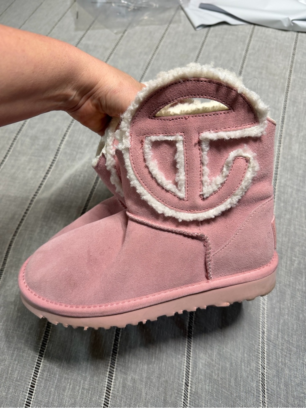 UGG x Telfar womens Shearling Logo Winter Boots Sz 9